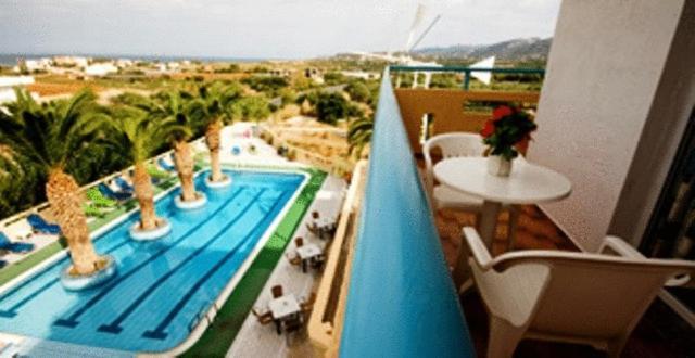 Nikos Hotel Mália Zewnętrze zdjęcie